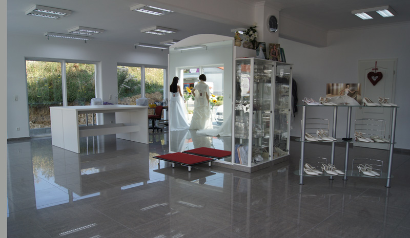 Im hauseigenen nderungeatelier wird individuell nach Ma gearbeitet